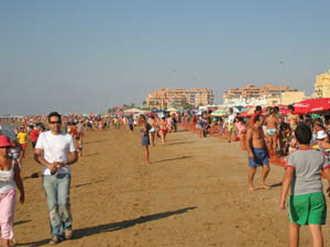 Sanlucar beach horse racing images