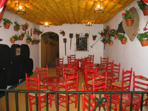 Wiating for the opening of Feria de Manzanilla