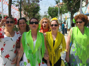 The crowds flock to the Feria de Manzanilla
